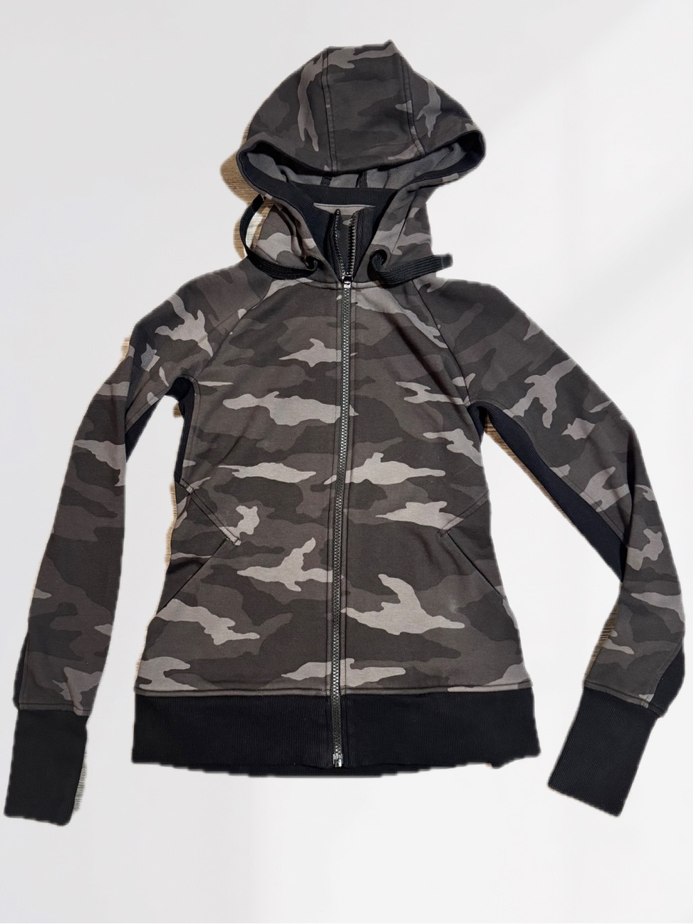 Athleta Triumph Hoodie XXS Gray Camo Full Zip Athleisure Sweatshirt NWOT